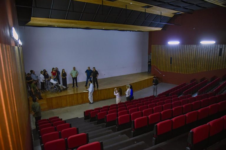 Ayuntamiento de Ahome busca definir ruta de trabajo para el mantenimiento y uso del Teatro Ingenio